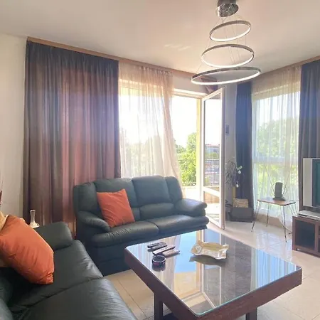 Apartment Bratanov Azuro *